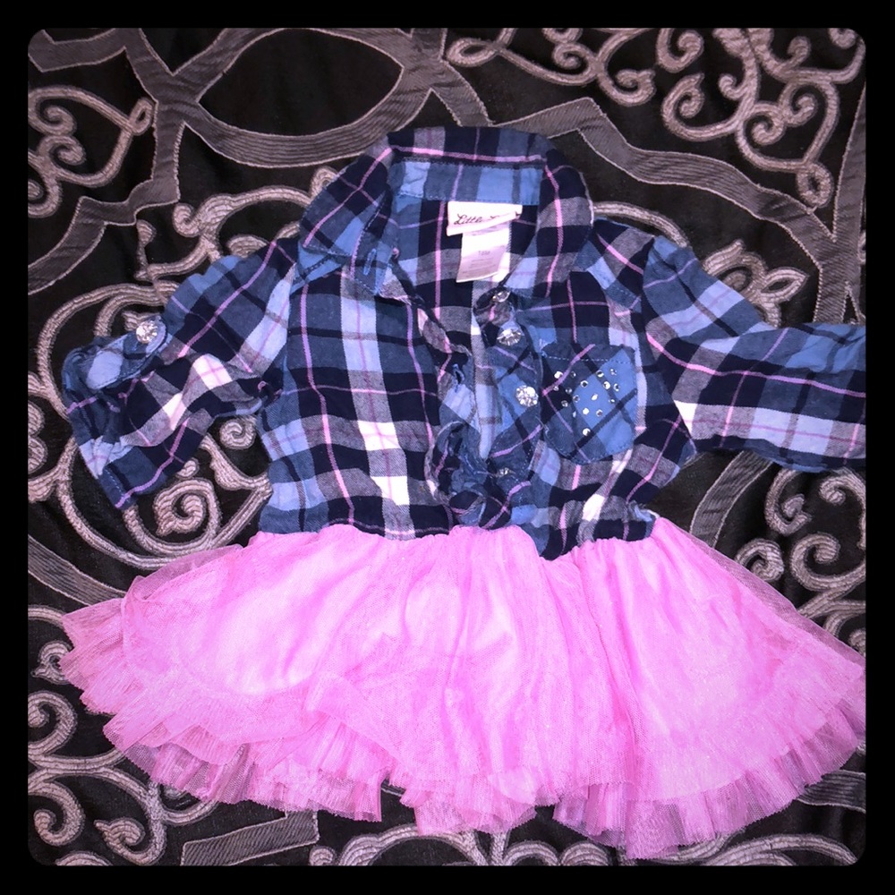 Very cute ruffle top